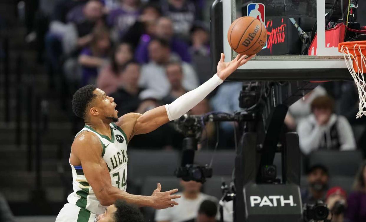 关于青岛队绝杀浙江队,布克点燃赛场的信息 关于青岛队绝杀浙江队,布克点燃赛场的信息